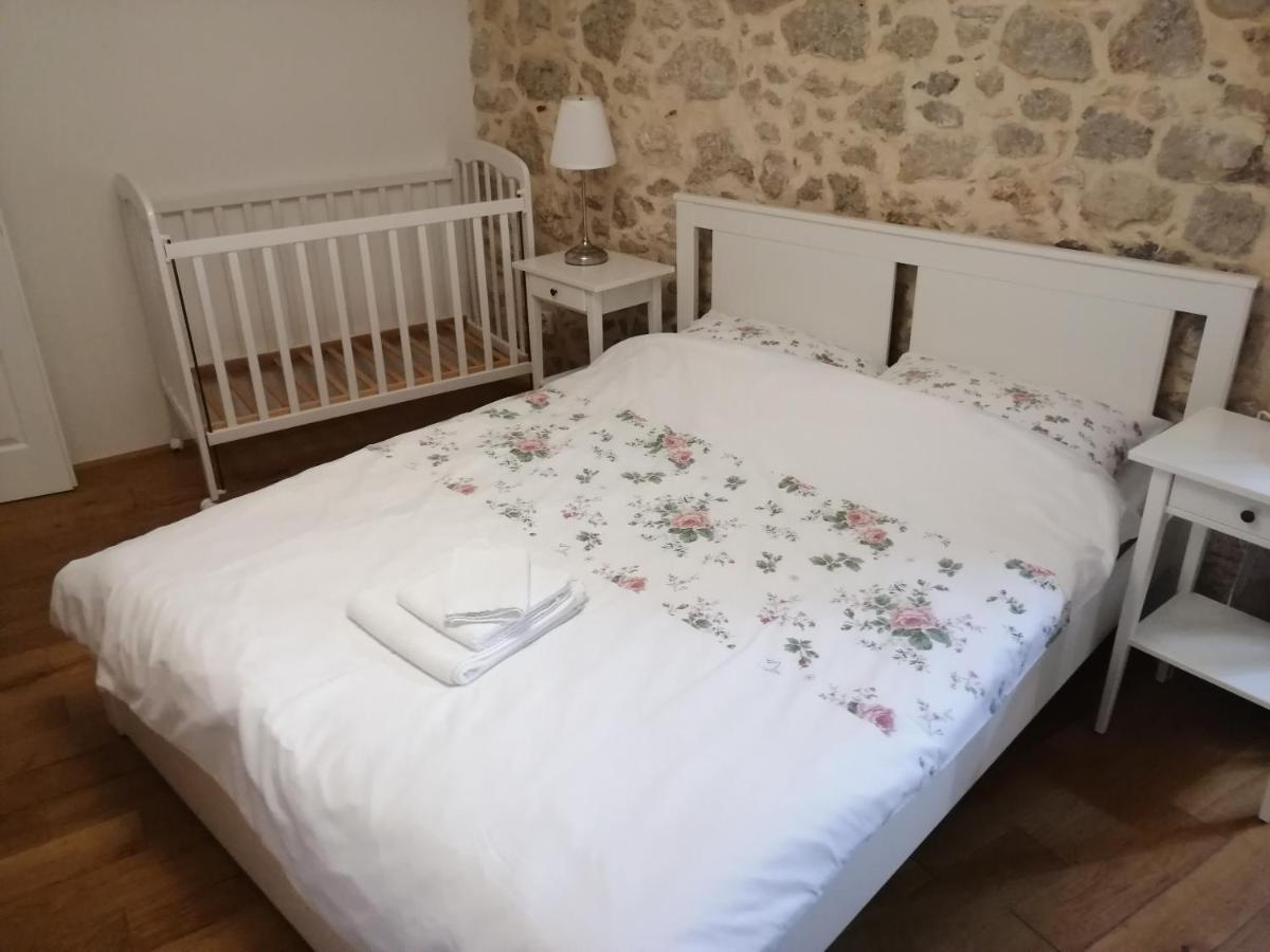 Magdalena Villa Vrbnik  Luaran gambar
