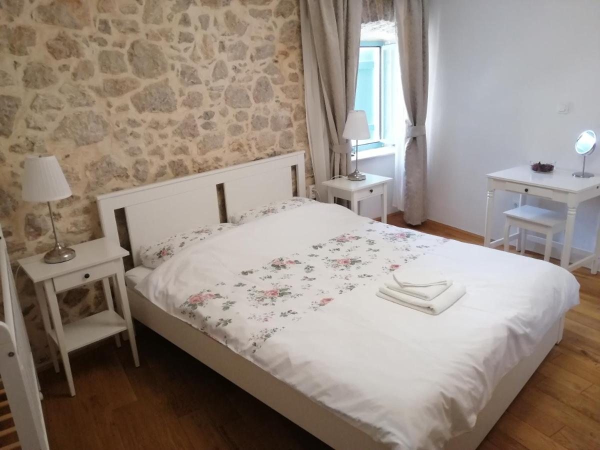 Magdalena Villa Vrbnik  Luaran gambar