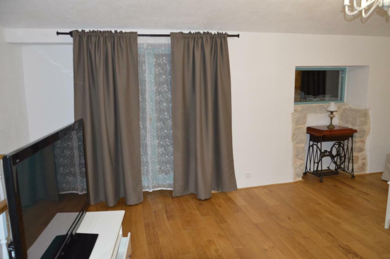 Magdalena Villa Vrbnik  Luaran gambar